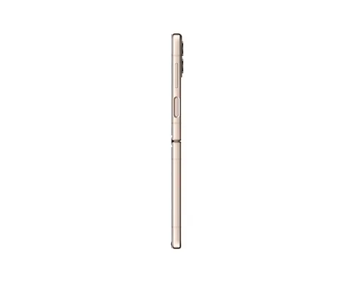 Samsung Galaxy Z Flip4 de coté ouvert