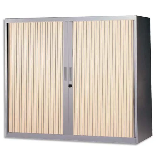 Illustration of product : MT INTERNATIONAL Armoire basse métal monobloc Corps silver/Rideaux chêne clair 2 tablet. Dim 120x105x43cm (1)