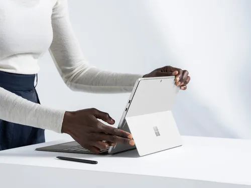 Illustration of product : MS Surface Pro8 i3-1115G4 8Go 128Go (16)