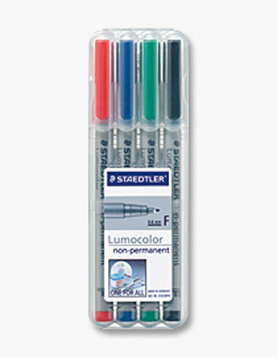Illustration of product : STAEDTLER Pochette de 4 feutres pour rétroprojection pointe fine encre soluble coloris assortis LUMOCOLOR (1)